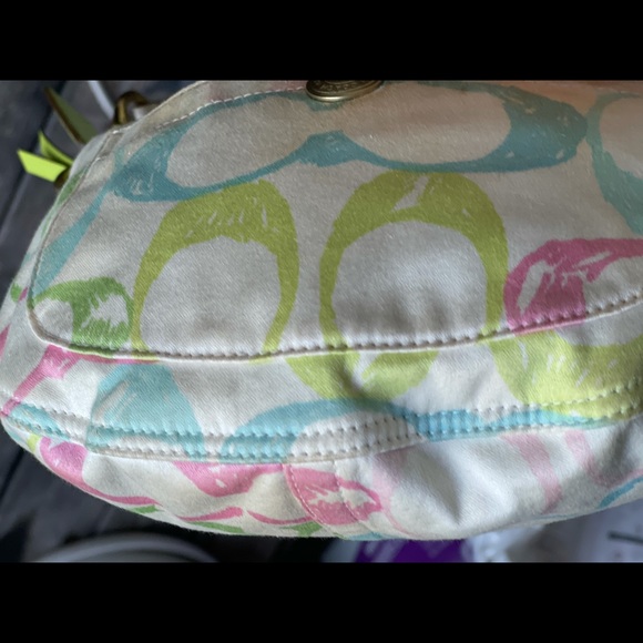 Coach signature multi colored pastel and white hobo bag - Picture 4 of 10